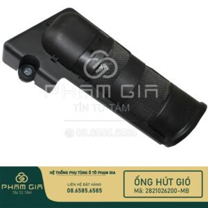 ống hút gió ngoài xe ô tô