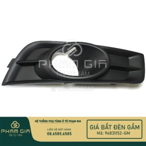 Giá bắt đèn gầm xe ô tô