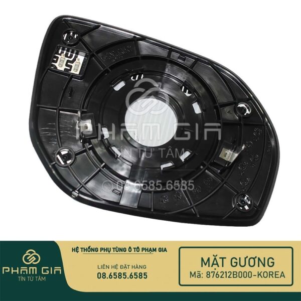 mặt gương phải xe ô tô