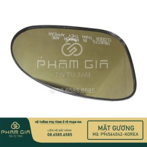mặt gương phải xe ô tô