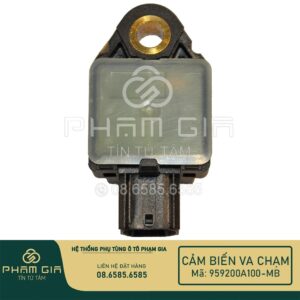 cảm biến va chạm ô tô