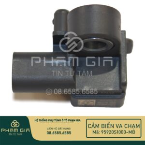 cảm biến va chạm ô tô