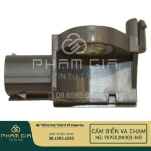 cảm biến va chạm ô tô