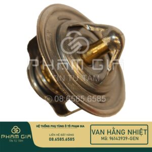 van hằng nhiệt ô tô