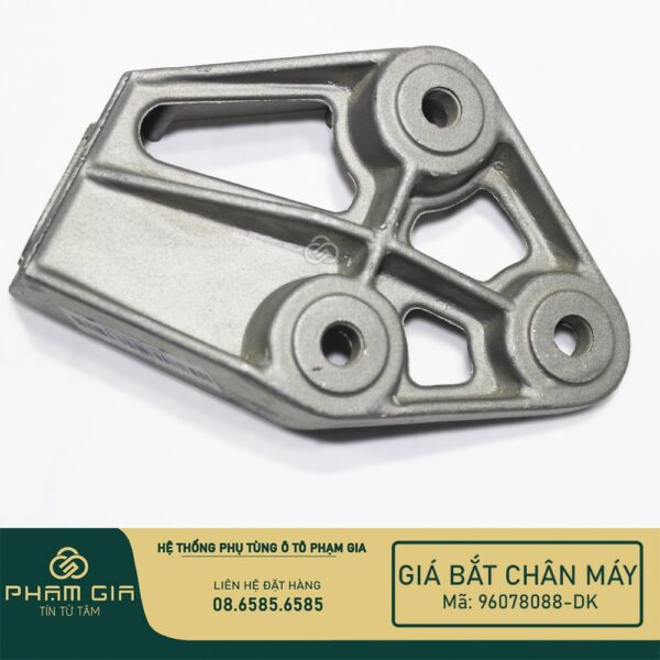 GIA BAT CHAN TRUOC PHAI 96078088-DK