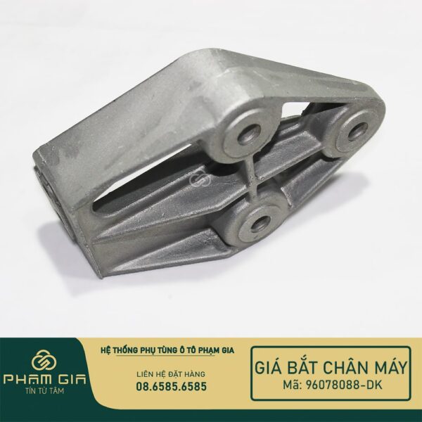 GIA BAT CHAN TRUOC PHAI 96078088-DK