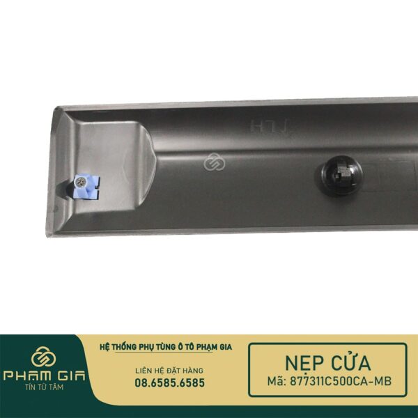 NEP CUA SAU 877311C500CA-MB